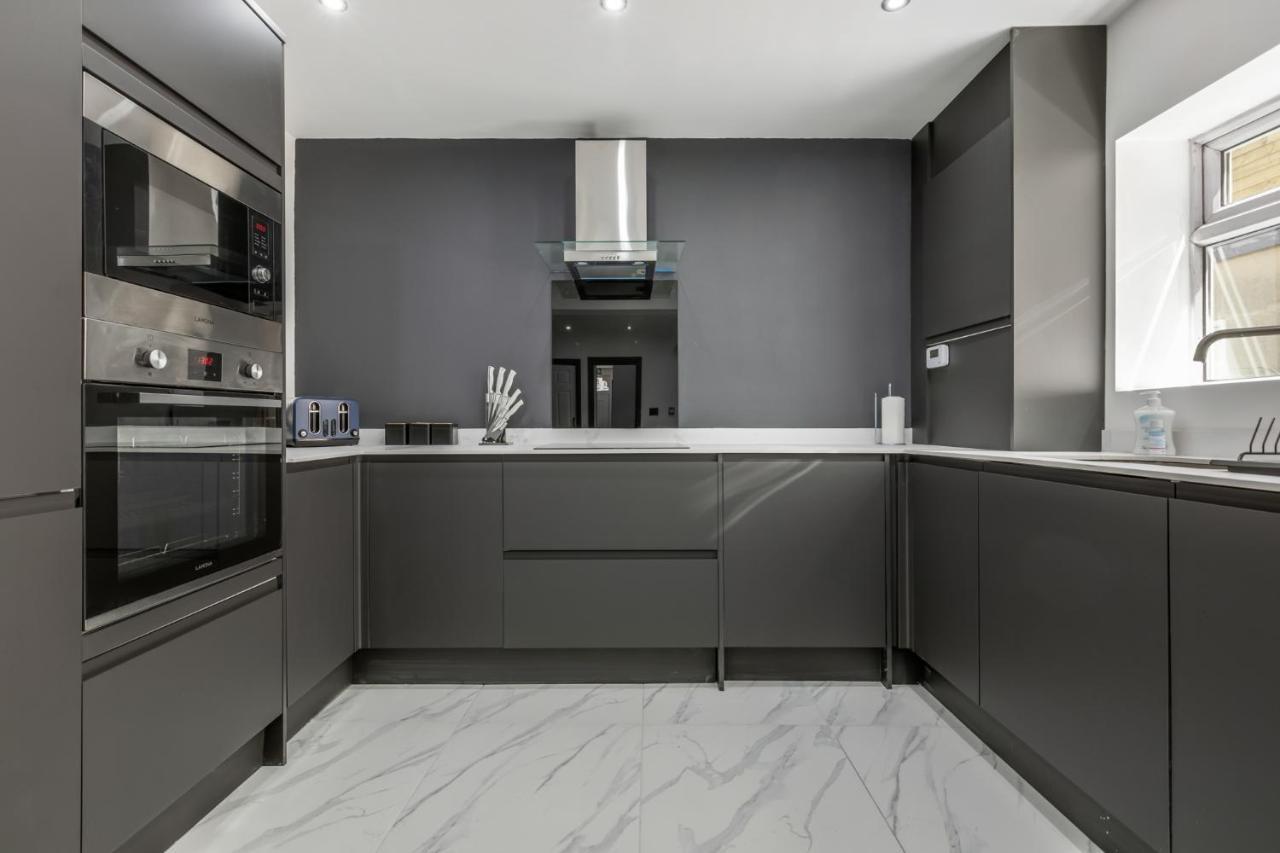 Crystal Towers Sasco Apartments 블랙풀 외부 사진