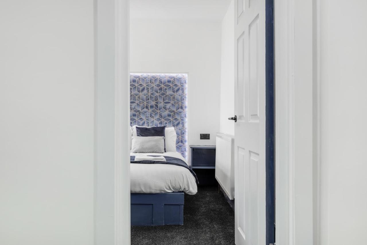 Crystal Towers Sasco Apartments 블랙풀 외부 사진
