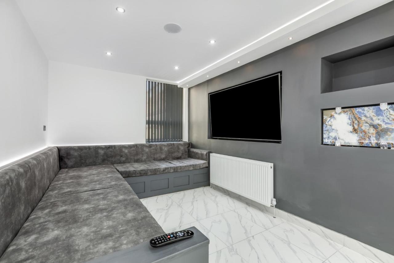 Crystal Towers Sasco Apartments 블랙풀 외부 사진