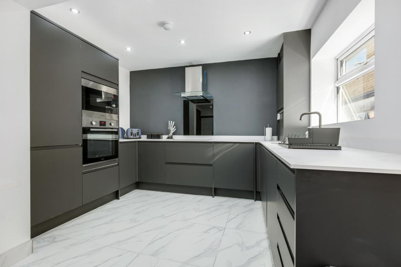 Crystal Towers Sasco Apartments 블랙풀 외부 사진